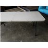 Image 3 : 6ft folding market table