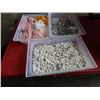 Image 3 : 3 trays of necklaces, earrings and chandelier drop