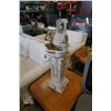Image 1 : CAST PEDESTAL AND FOUNTAIN BODY - NO PUMP