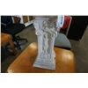 Image 8 : CAST PEDESTAL AND FOUNTAIN BODY - NO PUMP