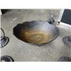 Image 3 : 4 decorative metal stands and cast iron bird bath