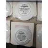 Image 10 : BRADFORD EXCHANGE WILD AND FREE: CANADA'S BIG GAME 8 COLLECTOR PLATE SET WITH STAND