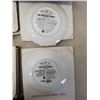 Image 11 : BRADFORD EXCHANGE WILD AND FREE: CANADA'S BIG GAME 8 COLLECTOR PLATE SET WITH STAND