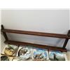 Image 7 : BRADFORD EXCHANGE WILD AND FREE: CANADA'S BIG GAME 8 COLLECTOR PLATE SET WITH STAND