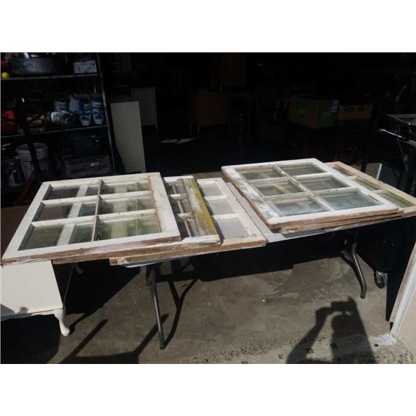 6 VINTAGE WINDOWS WITH GLASS