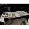 Image 1 : 6 VINTAGE WINDOWS WITH GLASS