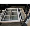 Image 3 : 6 VINTAGE WINDOWS WITH GLASS