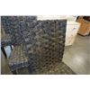 Image 7 : 6 aluminum rattan patio chairs