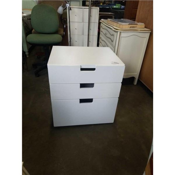 WHITE 3 DRAWER NIGHTSTAND - 2 FOOT WIDE X 20 INCH DEEP X 26 TALL