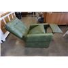 Image 7 : VINTAGE GREEN RECLINER CHAIR - 29 INCHES WIDE X 3 FOOT DEEP