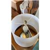 Image 3 : CERAMIC TABLE LAMP