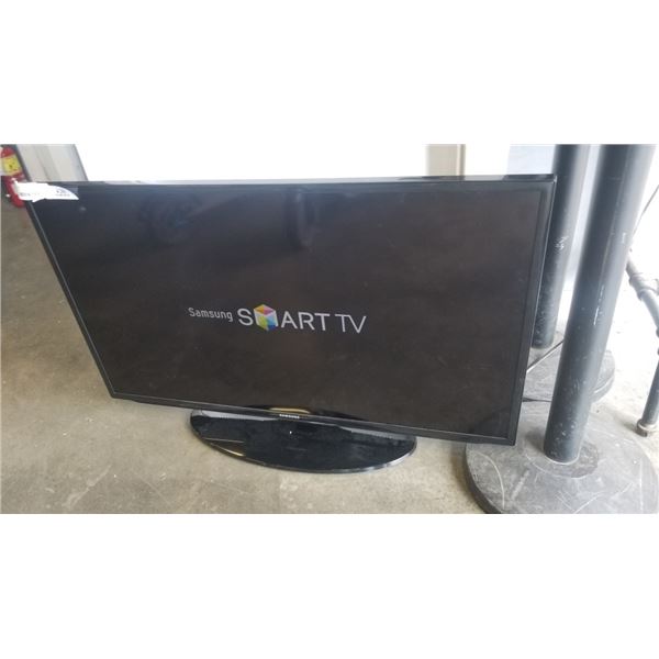 SAMSUNG 40 INCH TV