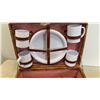 Image 3 : Wicker picnic basket set