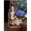 Image 4 : Tray of vintage glass and China