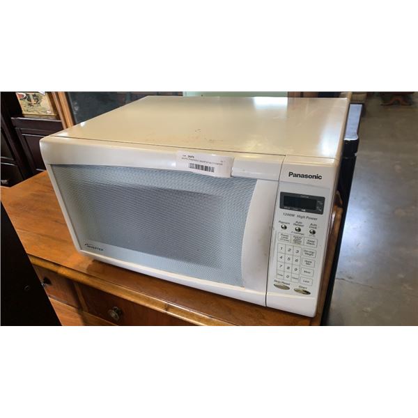 WHITE PANASONIC INVERTER MICROWAVE