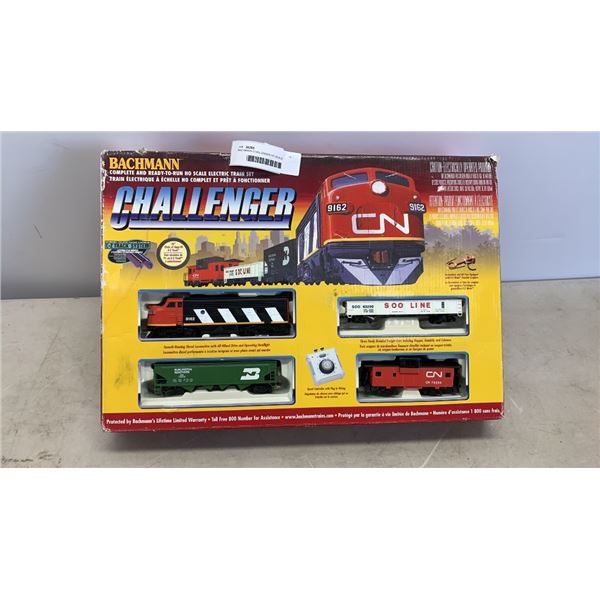 BACHMANN CHALLENGER HO SCALE ELECTRIC TRAIN SET, NEEDS WHEELS