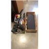 Image 1 : COMPUTER MOUNTS, TENNIS RACKETS, TENNIS BALLS