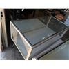 Image 4 : 3 COUNTERTOP SHOWCASES
