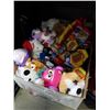 Image 2 : 2 TRAYS OF KIDS TOYS