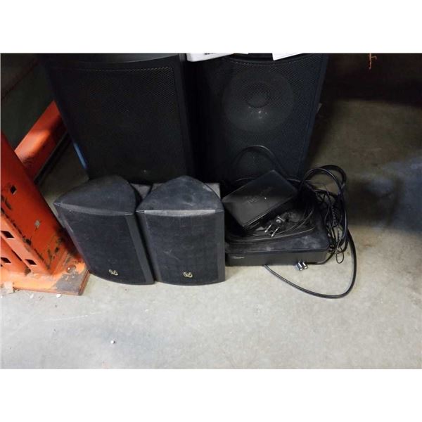 LOT OF INFINITY SPEAKERS