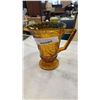 Image 2 : Amber depression glass jug and 6 cups