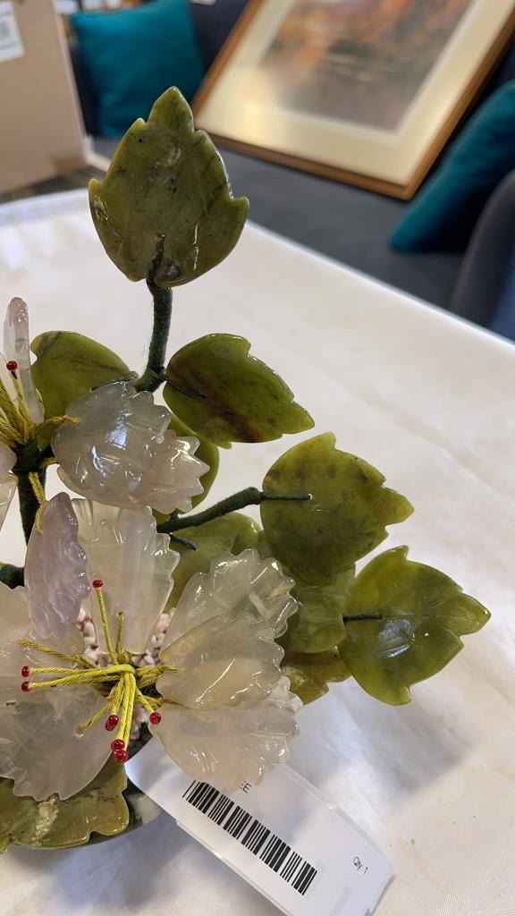 SMALL JADE TREE - Big Valley Auction