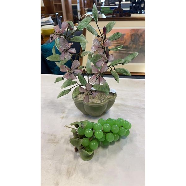 SMALL JADE TREE AND GRAPES