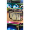 Image 5 : TRAY OF POKEMON CARDS AND POKEBALLS