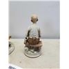 Image 5 : 4 VINTAGE HAND PAINTED FIGURES