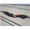 Image 2 : YOUTH COMPOUND BOW WITH WRISTGUARD AND 2 ARROWS