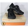 Image 1 : MERRELL SIZE 8 MENS SHOES