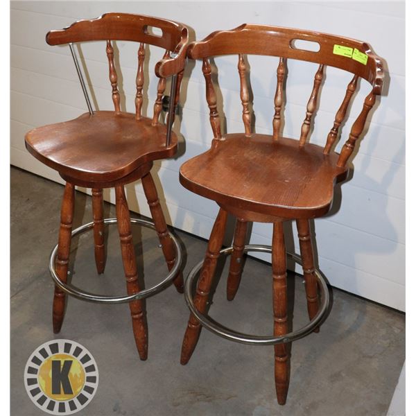 VINTAGE SET OF 2 WOODEN BAR CHAIRS