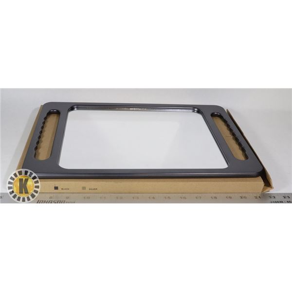 HANDLED MIRROR BLACK