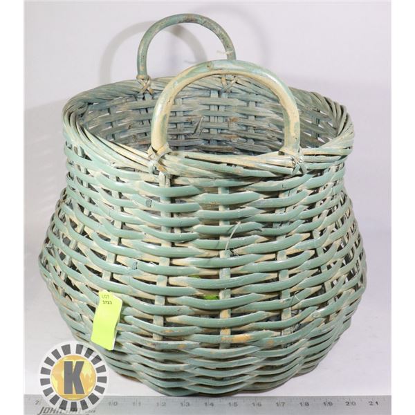 LARGE WICKER BASKET