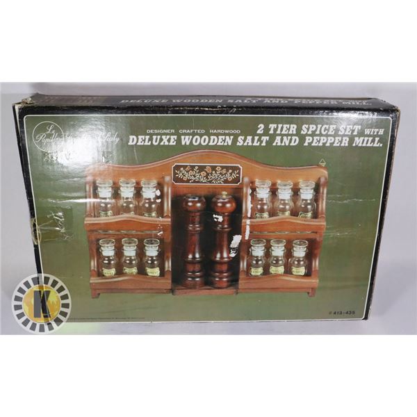 DELUXE WOODEN SPICE RACK