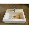 Image 1 : Sink