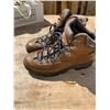 Image 1 : Hi king boots size 10.5