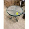 Image 1 : Patio side table
