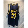 Image 2 : Basketball jersey