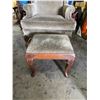 Image 2 : Chair and ottoman