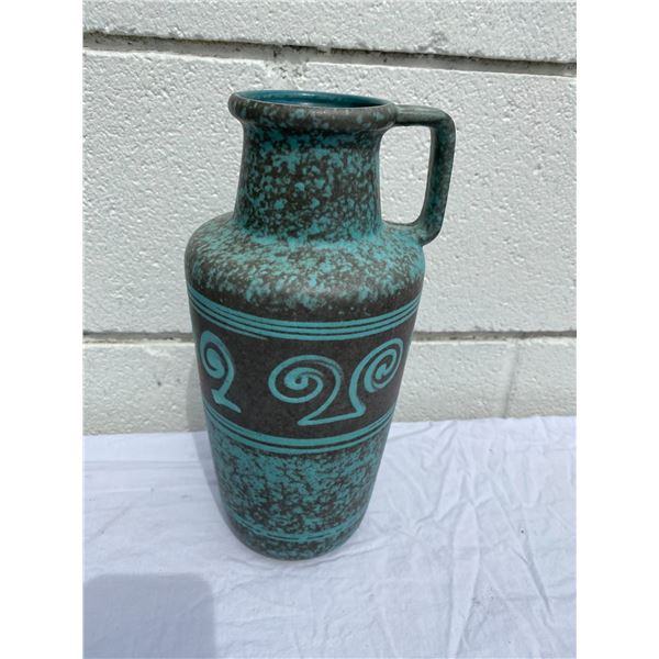Pottery jug