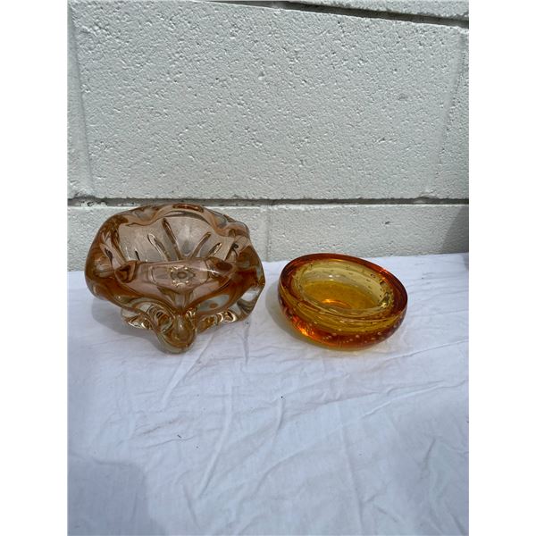 Vintage ashtray and other glassware