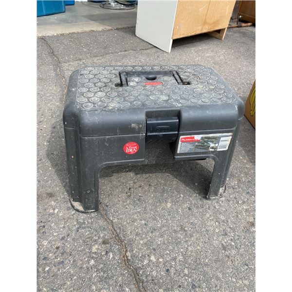Rubbermaid step stool tool box