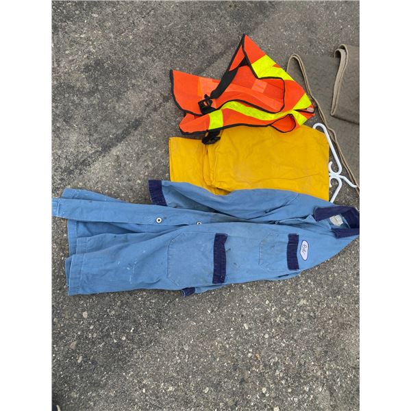 Shop smock vest and pants