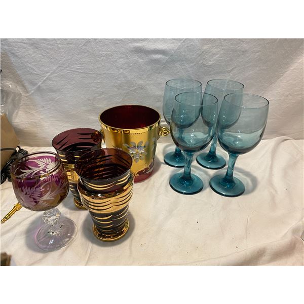 Lot of glass ware