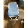 Image 1 : Cooler and contents