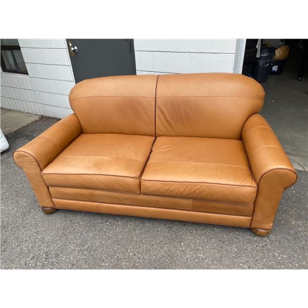 Love seat