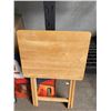 Image 1 : Tv table