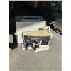 Image 1 : Sewing machine singer