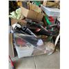 Image 2 : Large Pallet storage locker and auction goods